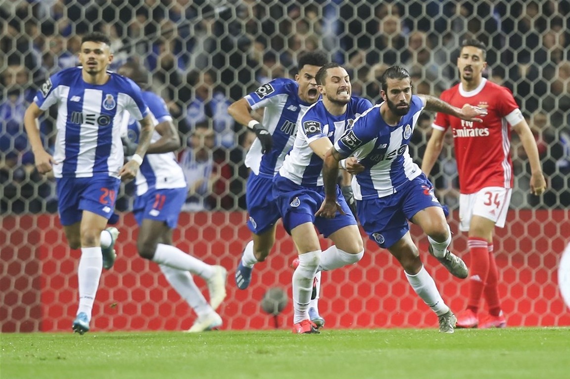 Liverpool-waardige serie Benfica sneuvelt: Porto terug in ...